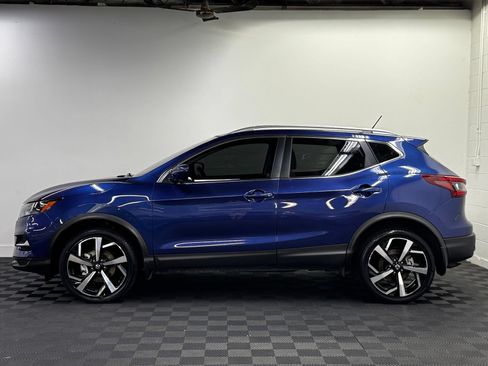 Used 2022 Nissan Rogue Sport SL AWD/4WD image 3