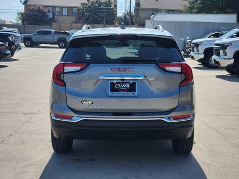 Used 2024 GMC Terrain SLT FWD image 14
