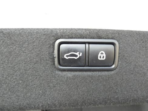 Used 2015 Hyundai Genesis 3.8 w/ Option Group 04 image 81