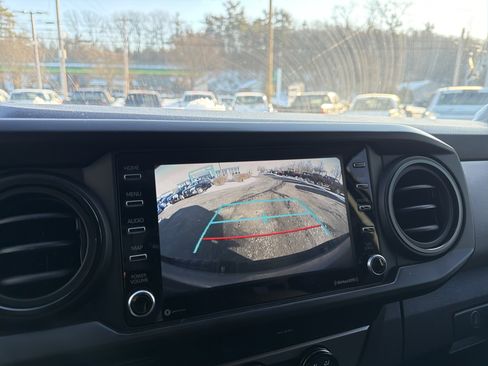 Used 2020 Toyota Tacoma SR5 image 20