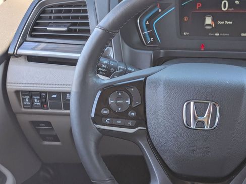 Certified 2023 Honda Odyssey Elite image 17