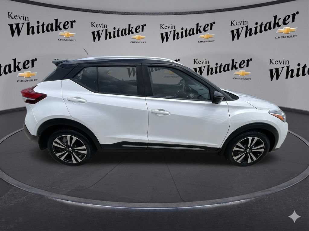 Used 2020 Nissan Kicks SR FWD image 10