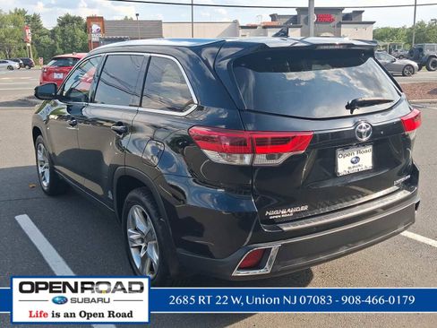 Used 2019 Toyota Highlander Limited AWD/4WD image 10