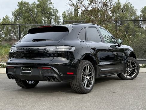 Used 2025 Porsche Macan image 7