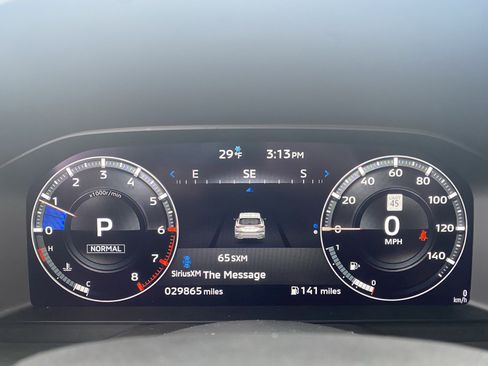 Used 2023 Mitsubishi Outlander SEL image 8