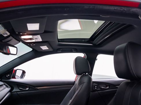 Used 2018 Honda Civic Sport Touring image 19