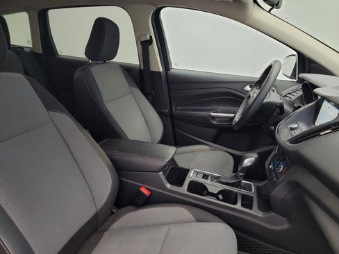 Used 2019 Ford Escape SE image 21