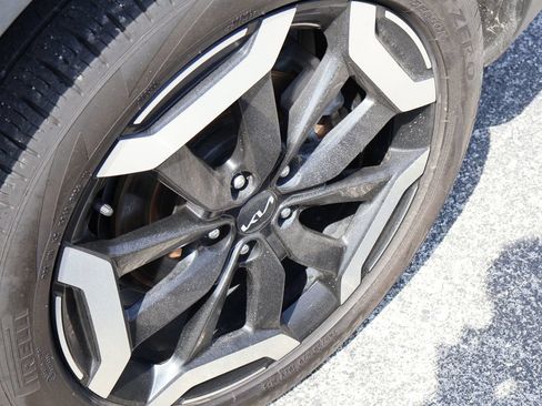 Used 2025 Kia Telluride S AWD/4WD image 25