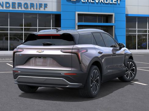 Used 2025 Chevrolet Blazer EV LT AWD/4WD image 4