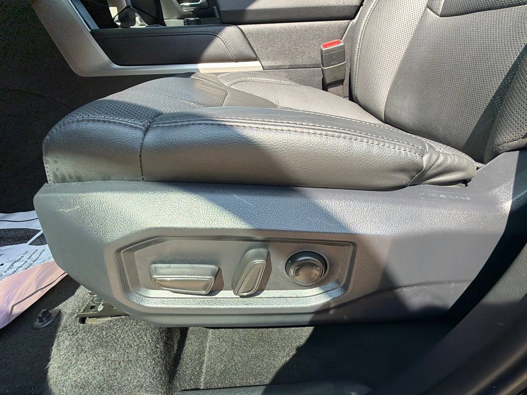 Used 2024 Toyota Sequoia Limited AWD/4WD image 10