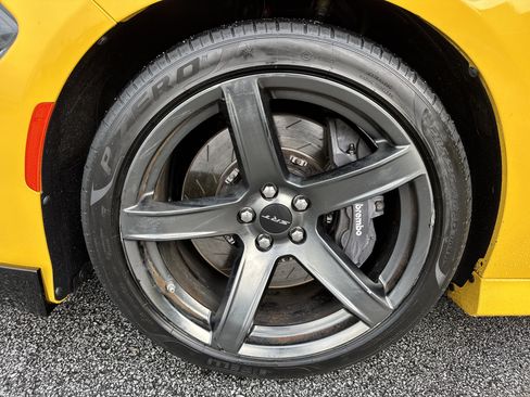 Used 2018 Dodge Charger SRT Hellcat RWD image 13