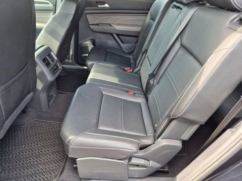 Used 2023 Volkswagen Atlas SE w/ Panoramic Sunroof Package FWD image 10