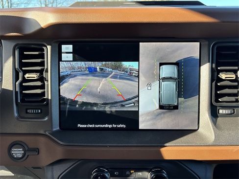 Used 2024 Ford Bronco Outer Banks image 16