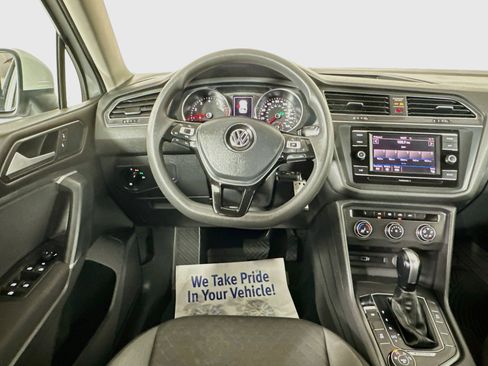 Used 2018 Volkswagen Tiguan S w/ 3rd Row Seat Package AWD/4WD image 20