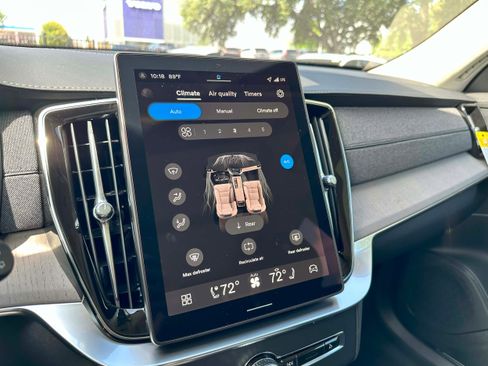 Used 2026 Volvo XC90 B6 Ultra w/ Lounge Package image 21