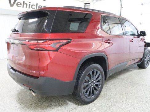 Used 2022 Chevrolet Traverse RS w/ LPO, Floor Liner Package AWD/4WD image 6