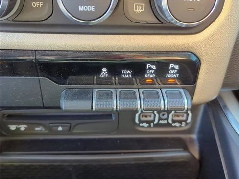 Used 2019 RAM 1500 Laramie image 14