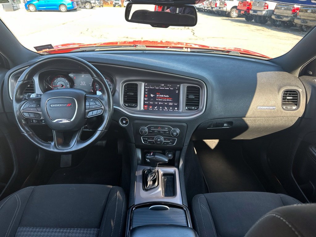 Used 2022 Dodge Charger SXT w/ Blacktop Package AWD/4WD image 16