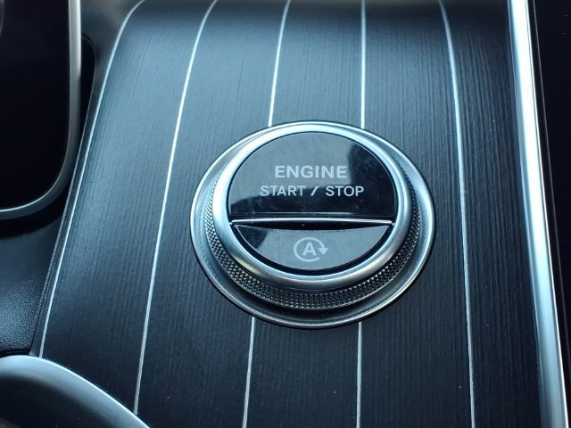Used 2024 Mercedes-Benz GLC 300 image 25
