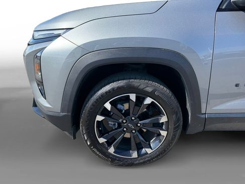 Used 2025 Chevrolet Equinox RS w/ Safety and Technology Package image 9