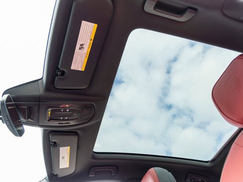 New 2026 Porsche Cayenne S image 29