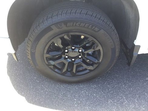 Used 2025 Chevrolet Silverado 1500 RST image 11