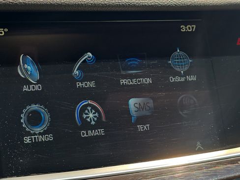 Used 2017 Cadillac XT5 Luxury FWD image 22