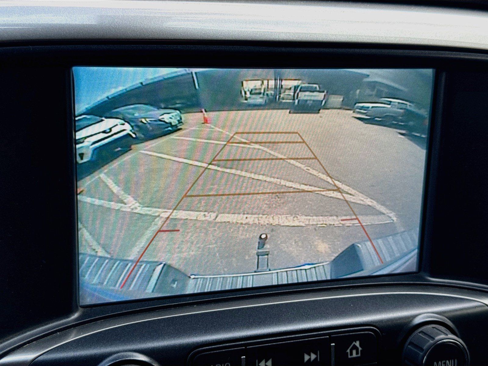Used 2018 Chevrolet Silverado 1500 LT w/ LT Eassist Package RWD image 9