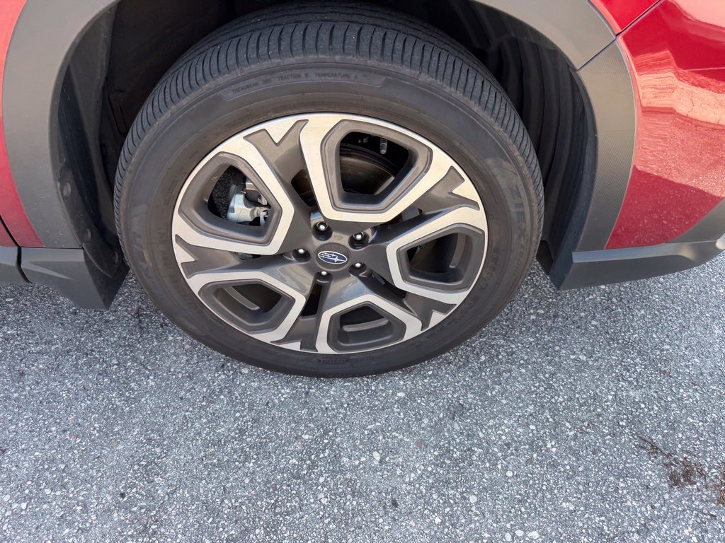 Used 2024 Subaru Ascent Limited w/ Technology Package AWD/4WD image 4