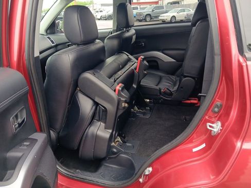 Used 2010 Mitsubishi Outlander XLS AWD/4WD image 28