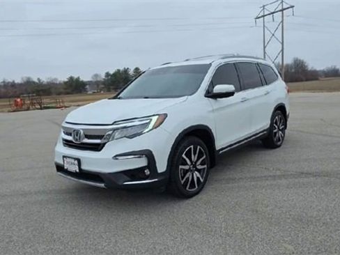 Used 2021 Honda Pilot Touring image 3