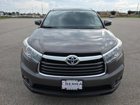 Used 2016 Toyota Highlander XLE AWD/4WD image 16