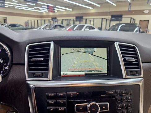 Used 2015 Mercedes-Benz ML 350 2WD w/ Premium 1 Package image 33