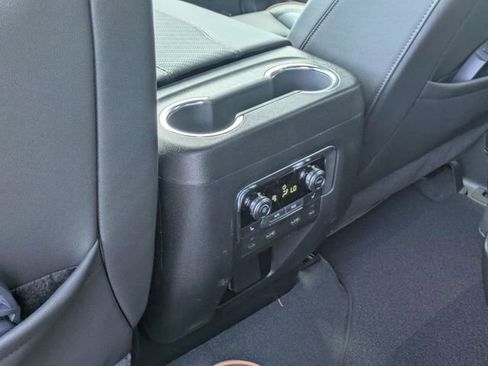 New 2026 GMC Yukon AT4 w/ AT4 Premium Plus Package AWD/4WD image 31