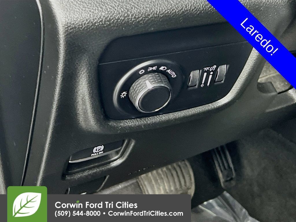 Used 2023 Jeep Grand Cherokee L Laredo w/ Luxury Tech Group I AWD/4WD image 20
