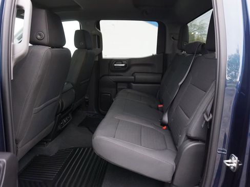 Used 2021 Chevrolet Silverado 1500 LT w/ Z71 Off-Road Package AWD/4WD image 11