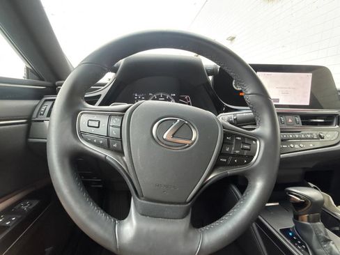 Used 2023 Lexus ES 350 w/ Accessory Package (Z2) FWD image 22