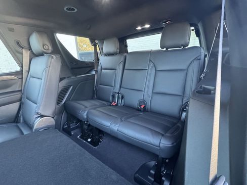 Used 2023 Chevrolet Tahoe LS image 9