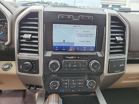 Used 2018 Ford F150 Lariat w/ FX4 Off-Road Package AWD/4WD image 18