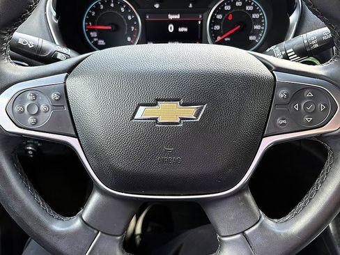 Used 2023 Chevrolet Traverse LT AWD/4WD image 20
