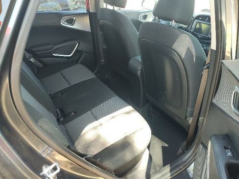 Certified 2025 Kia Soul LX w/ LX Technology Package FWD image 13