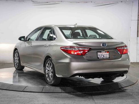 Certified 2016 Toyota Camry XLE w/ Moonroof Package FWD image 2