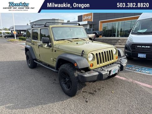 Used 2013 Jeep Wrangler Unlimited Sport w/ Connectivity Group AWD/4WD image 1