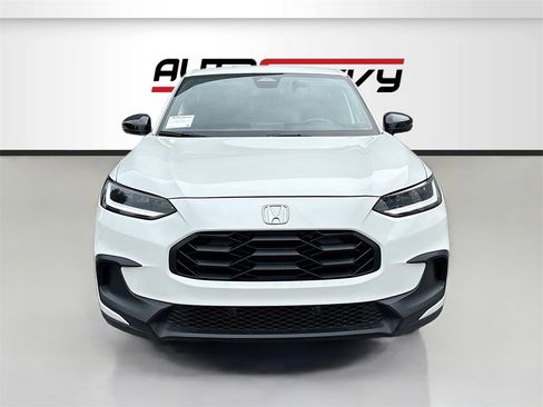 Used 2024 Honda HR-V Sport image 2