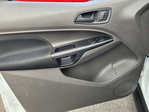 Used 2020 Ford Transit Connect XL image 11