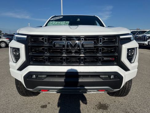 New 2026 GMC Canyon AT4 w/ Technology Plus Package AWD/4WD image 9