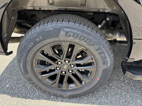 Used 2024 Ford F150 Lariat w/ Equipment Group 502A High AWD/4WD image 17