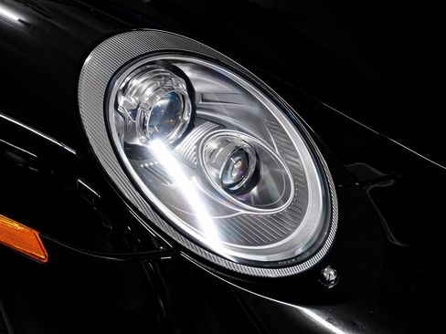 Used 2012 Porsche 911 Carrera GTS RWD image 34