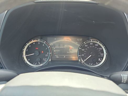 Used 2023 Toyota Highlander L FWD image 24