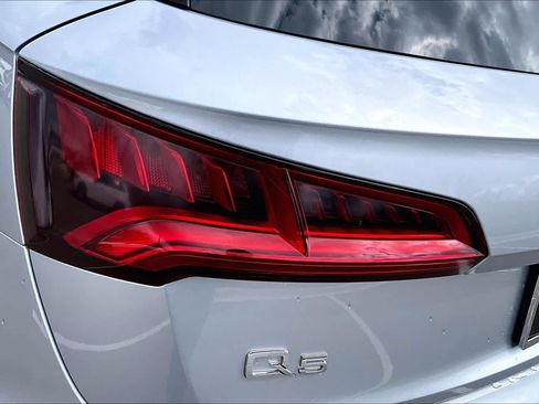 Used 2019 Audi Q5 2.0T Premium Plus w/ Premium Plus Package image 28